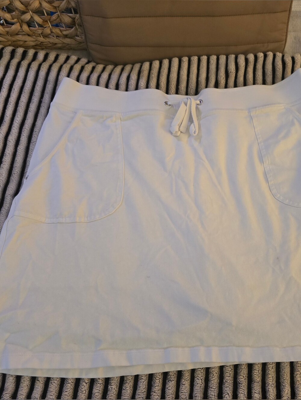 White Drawstring Casual Skort With Pockets